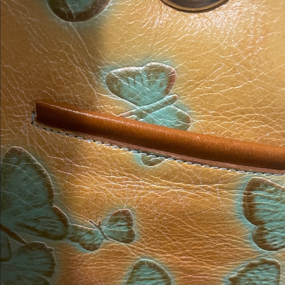 Butterfly Embossed Tan and Green Handbag - Picture 13 of 16